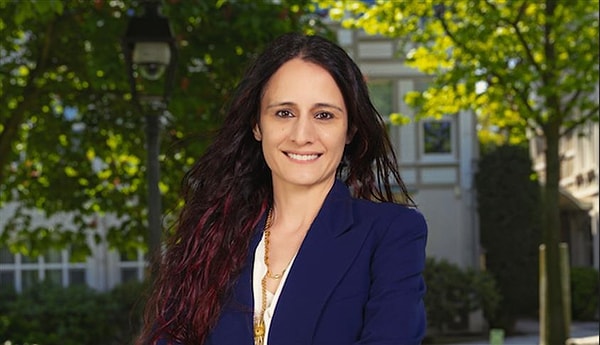 İpek Kıraç Kimdir?