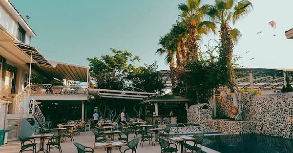 1. Tonoz Beach Hotel