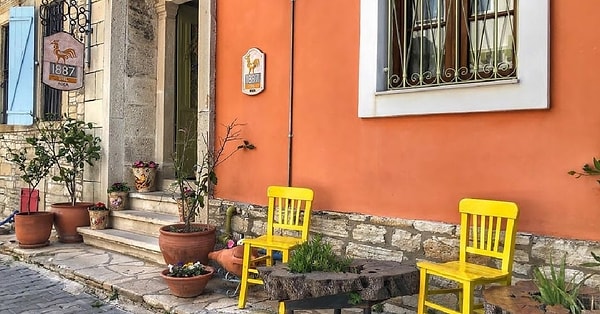 1. Foça Otel 1887