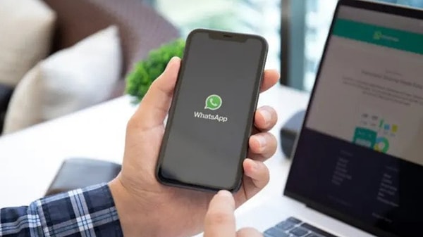 Henüz sadece test sürümünde kullanılabilen sticker eklentisinin ilerleyen günlerde tüm cihazlardaki WhatsApp uygulamalarına ulaşması bekleniyor.