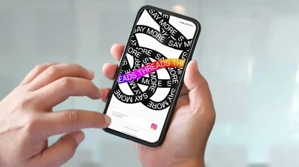 Öyle ki, yeni platformda etkileşime giren kullanıcıların sayısı 49 milyondan 23,6 milyon seviyelerine kadar düştü.