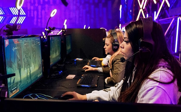 Dev şirket, "keşif akışı" anlamına gelen "Discovery Feed" isimli yeni sisteminin yayınlarda kullanıcılar tarafından kaydedilen kliplerden oluşacağını açıkladı.