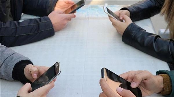 Hazine ve Maliye Bakanı Şimşek, Cumhurbaşkanı Erdoğan'ın seçim vaatleri arasında bulunan üniversite öğrencilerine 'vergisiz telefon’ projesi hakkında ilk defa konuştu.