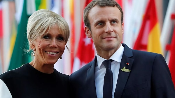 Macron henüz 15 yaşındayken kendisinin 40 yaşında olduğunu söyleyen Macron, "İlişkimizin ilk yıllarında hep kaygılanıyordum. Kafam çok karışıktı. Beni kendi yaşında birisiyle birlikte olarak terk etmesinden korkuyordum" dedi.