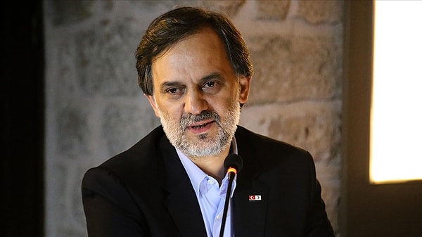 Altan, Deniz Feneri Derneği davasında “güveni kötüye kullanma” suçlamasıyla 2013 yılında iki yıl altı ay hapis cezası ile 25 bin TL para cezası almıştı.
