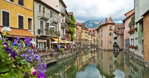 1. Annecy