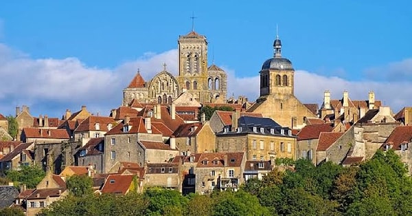 10. Vézelay