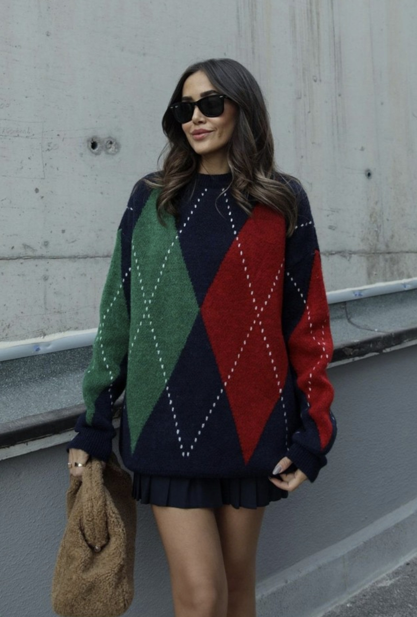 Havoş Kırmızı Lacivert Yeşil Baklava Desenli Kazak