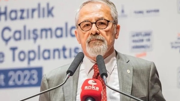 Prof. Dr. Naci Görür, depremle ilgili sosyal medya hesabından şu açıklamayı yaptı: "Bolu-Mesciçele’de 4.1 deprem oldu. 1999 depremlerinde Kocaeli’nde kırılan KAF’ın kuzey kolu Bolu yöresinde tam olarak kırılıp ana kola ulaşamadı. Bu nedenle bu nitelikli depremler buralarda beklenebilir."