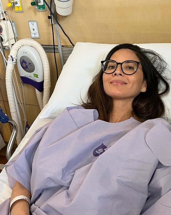 Testleri ve mamografinin temiz çıktığını ancak doktorunun her ihtimale karşı meme kanseri riskini hesaplamasıyla %37 değerinde bir kanser riski olduğunu keşfettiler.