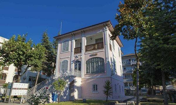 6.1 Sakarya Müzesi (Atatürk Evi)