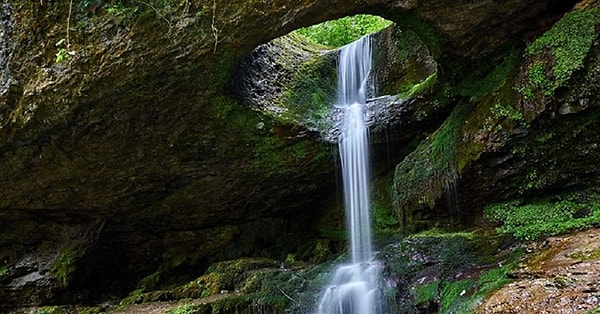 2. Delikli Kaya Şelalesi - Artvin