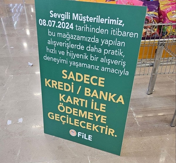TGRT'nin aktardığına göre, marketin içinde çekilen bir görselde yer alan duyurudu şu ifadeler yer aldı: 👇