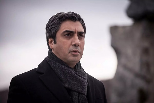 İddialara göre, Kurtlar Vadisi'nin yapımcıları Polat Alemdar karakteri için Necati Şaşmaz'dan önce başka bir isme teklif götürdü.