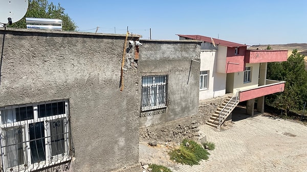 Mahallede birçok noktada güvenlik kameraları görülmeye başlandı.