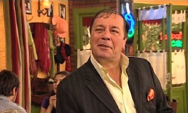 4. Batık Osman (Yalancı Romantik)