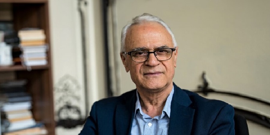 PKK terör örgütü yöneticisi Remzi Kartal'la 14 kez yaptığı içeriği belirsiz telefon görüşmesi.