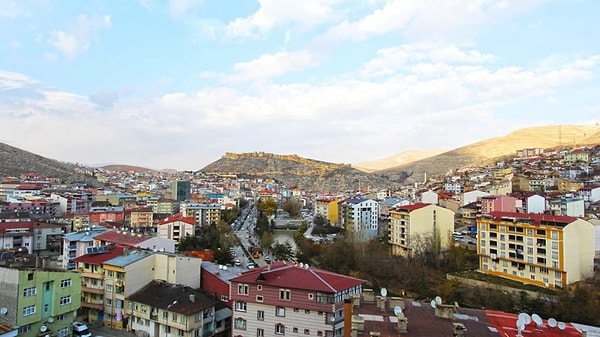 Türkiye'deki haber ajanslarına bugün Pablo Picasso ile ülkemizin güzide şehirlerinden Bayburt'u yan yana getiren ilginç bir haber düştü.