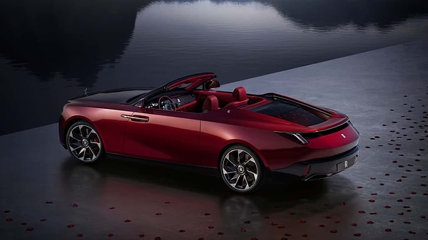1. Rolls-Royce La Rose Noire Droptail